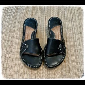 Born Sandal.